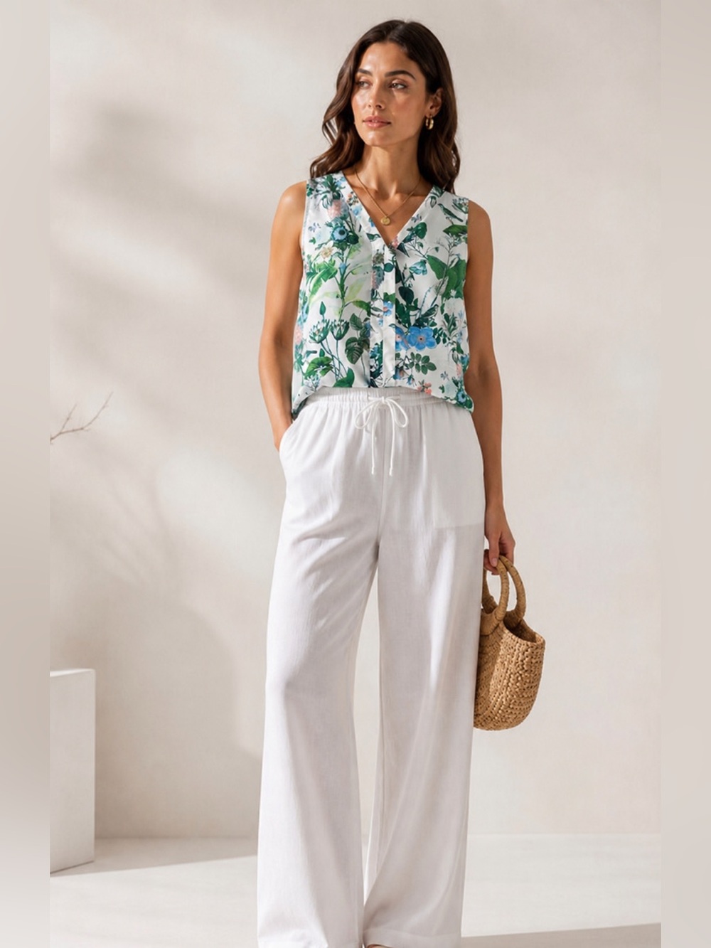 Banana Republic Floral Sleeveless Blouse White Botanical Print Top Size L